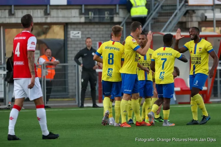 Zevenklapper voor SC Cambuur in Maastricht