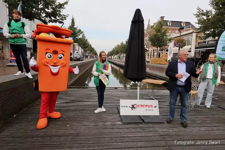 Duizend vrijwilligers maken de Friese wateren schoon