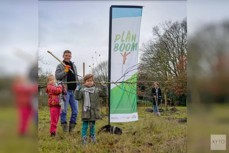 Plan Boom Fryslân start met gratis fruitbomen in Heeg, milieu- en natuurorganisaties slaan de handen ineen