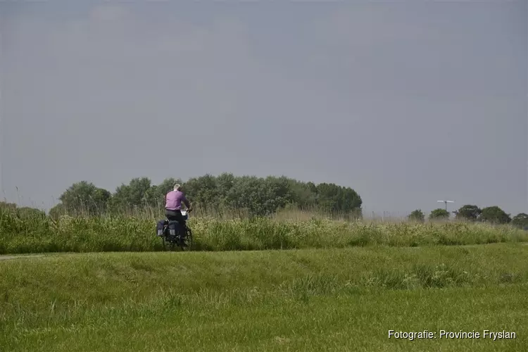 Fryslân zet veilige fietsroutes voor ouderen op de kaart