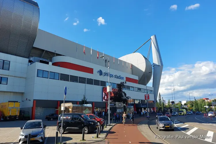 PSV pakt tegen SC Heerenveen eindelijk weer eens de volle buit